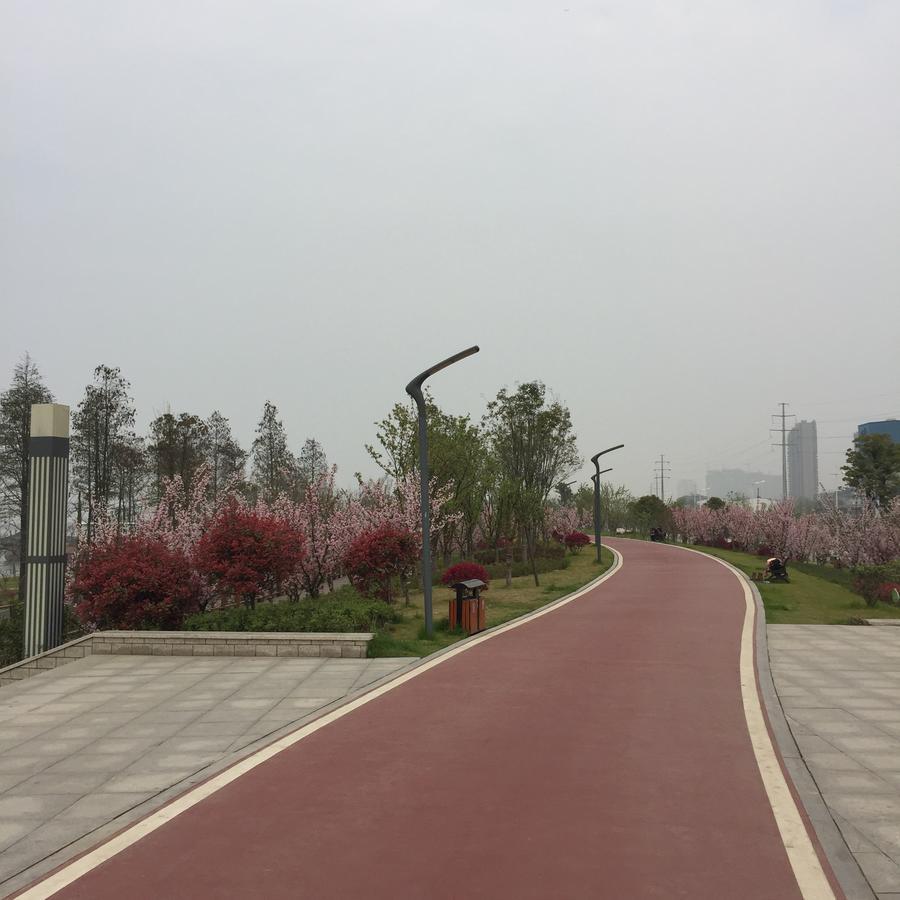 Metropolo, Wuhan, Wuchang Jiangtan Jiyuqiao Subway Station Extérieur photo
